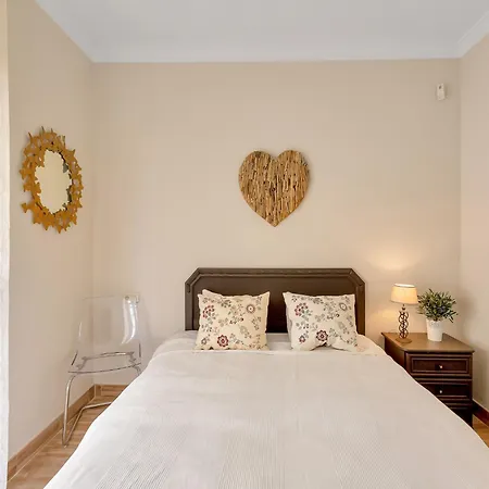 Charming With Terrace Marbella