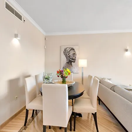 Charming With Terrace Appartement